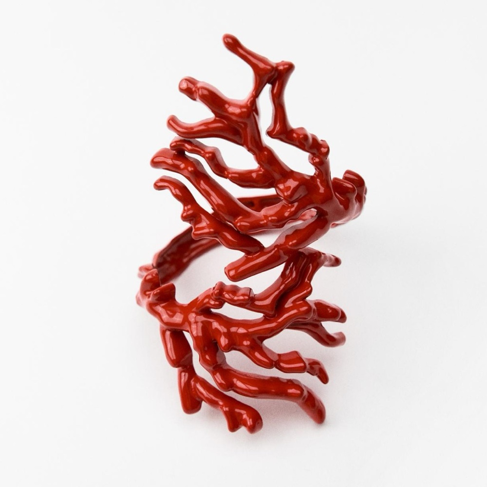 FAUX CORAL BRACELET